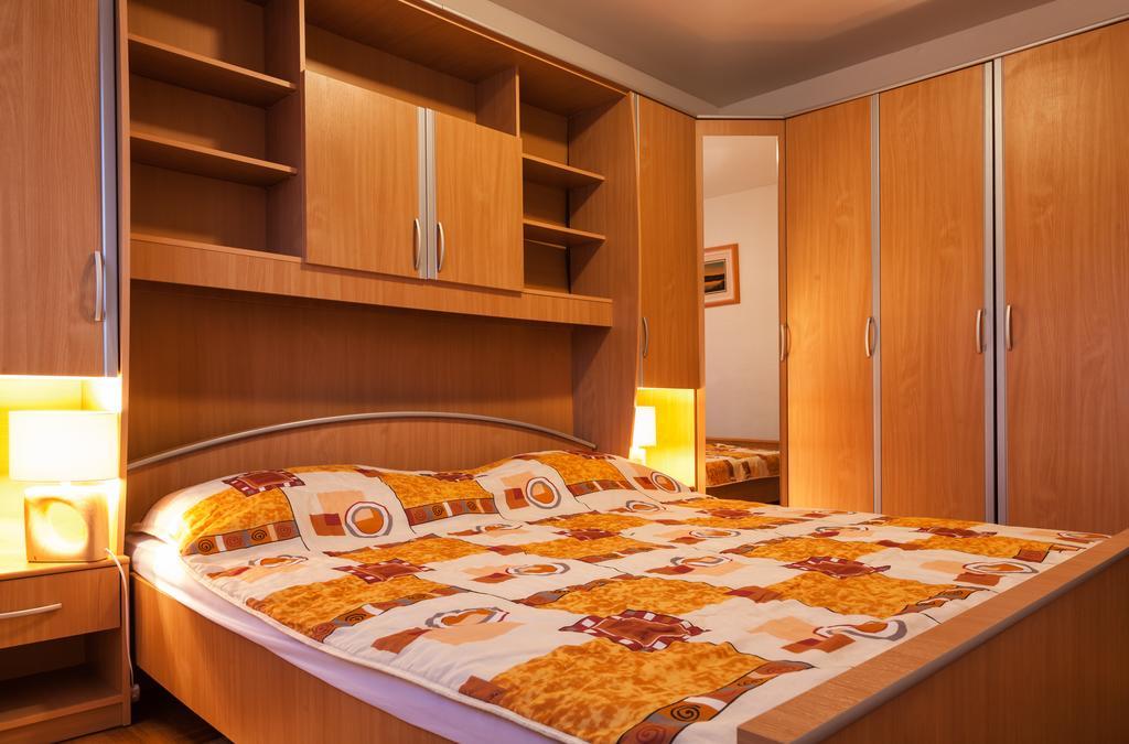 Apartment Aldo พูลา ห้อง รูปภาพ