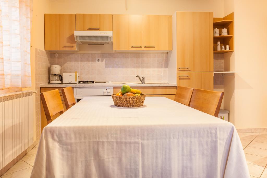 Apartment Aldo พูลา ห้อง รูปภาพ