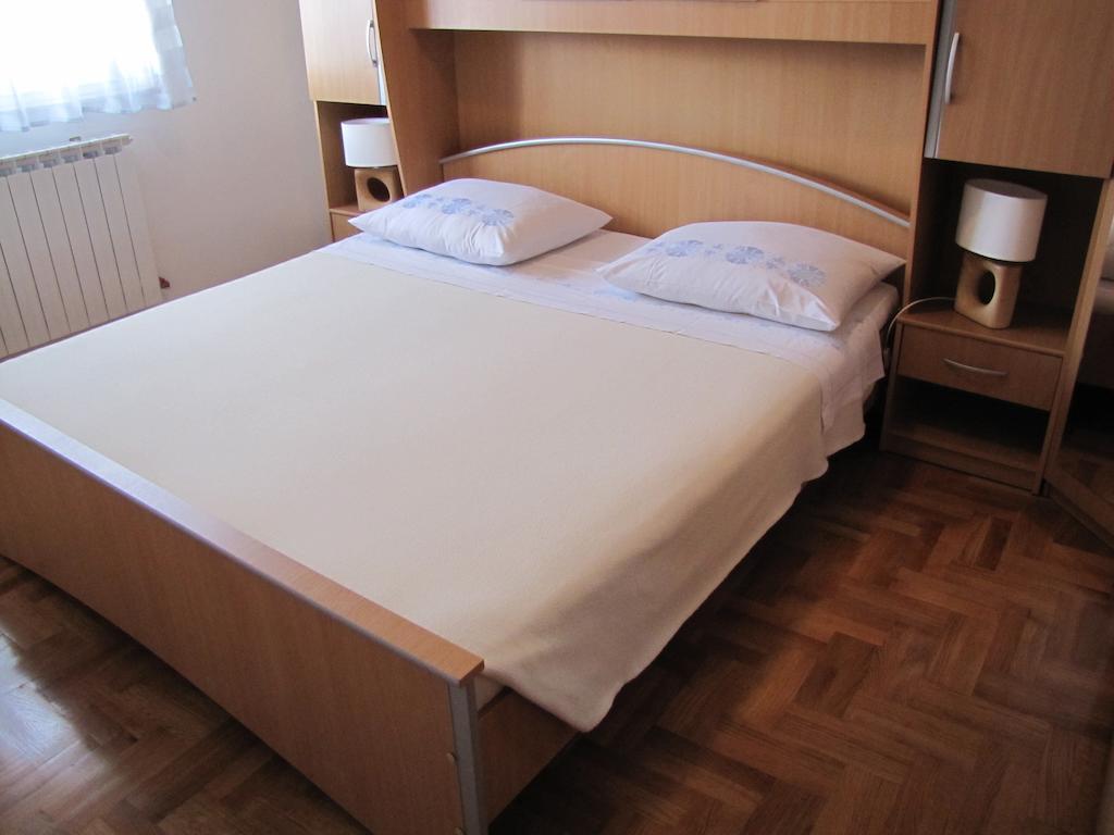 Apartment Aldo พูลา ห้อง รูปภาพ